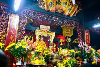 Tại sao có 2 đền ông Hoàng Mười ở Nghệ An và Hà Tĩnh?